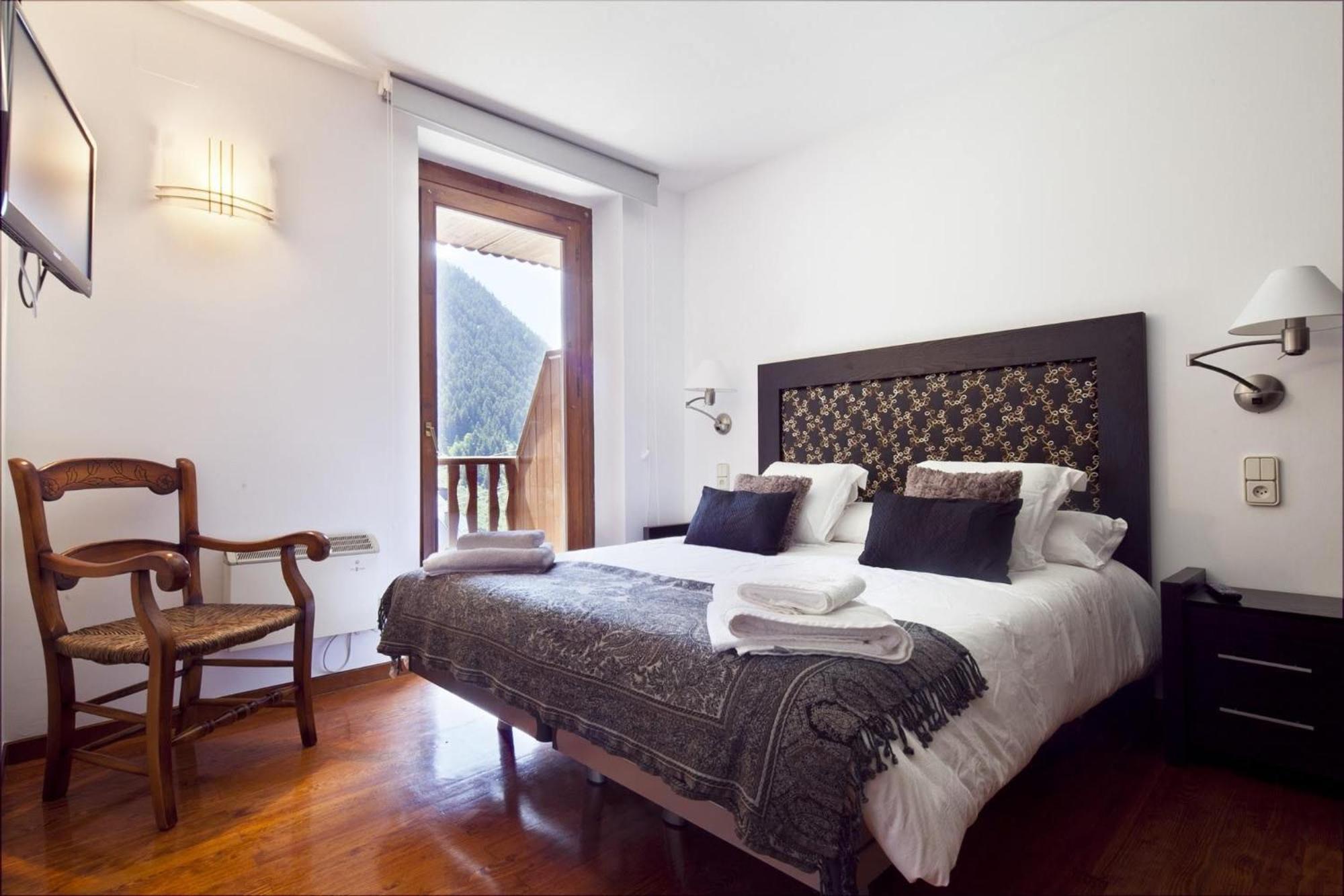 Luderna - Apartamento con terraza Bonaigua B2 Salient Baqueira Beret Esterno foto
